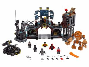 L'invasion de la Batcave par Gueule d'Argile Lego 76122