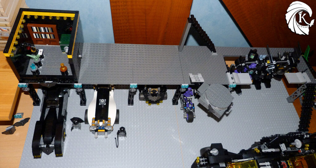 Batcave Lego MOC anniversaire 80 ans de Batman plancher premier étage