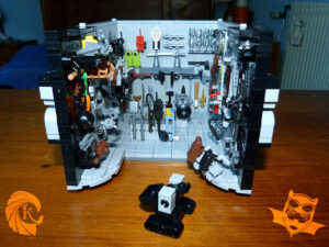 Batcave salle d'armes d'entraînement et d'équipement weapon Lego MOC