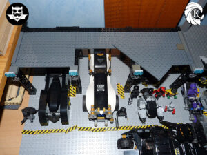 Batcave Lego MOC structure base plancher
