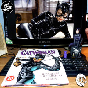 Catwoman guide feline fatale Scott Beatty Michelle Pfeiffer Lego DC Comics