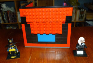 MOC Lego Batcave cinéma vue arrière