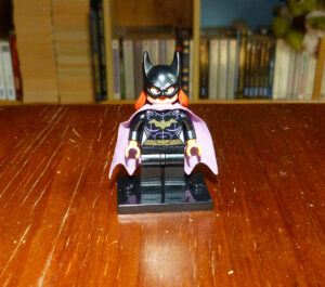 Batgirl lavender cape minifigure Lego