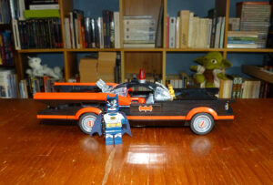 Batcave Lego Batman Batmobile 76188