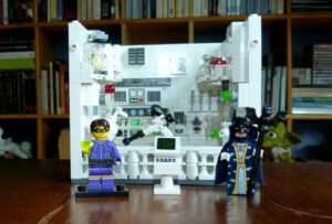 Batcave Lego labo Catwoman Batman magicien