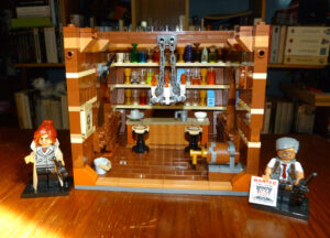 Minifig saloon Batcave MOC Lego commissaire Barbara Gordon