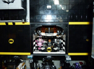 Batcave MOC Lego