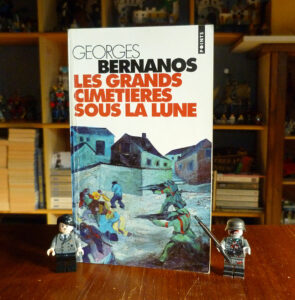 Couverture Les grands cimetières sous la lune Georges Bernanos Points